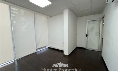 Oficina en Arriendo en A pasos del metro Manuel Monntt