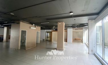 Local Comercial en Arriendo en Barros Borgoño, Metro Manuel Monntt