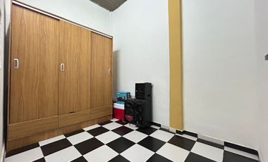VENTA PH 3 AMBIENTES + LOCAL  EN PABLO NOGUES