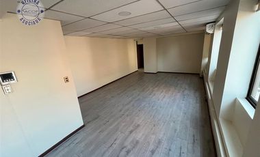 Oficina en Arriendo en Presidente Riesco