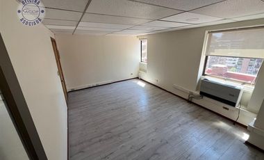 Oficina en Arriendo en Presidente Riesco
