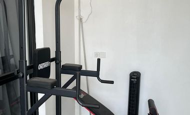 Rumah Furnished Brava Himalaya Karawaci Ada kolam ikan