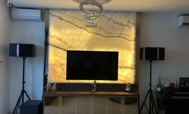 Rumah Furnished Brava Himalaya Karawaci Ada kolam ikan