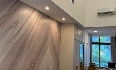 Rumah Furnished Brava Himalaya Karawaci Ada kolam ikan