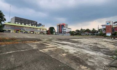 Dijual Tanah luas, dipinggir jalan raya, posisi hoek,  Lokasi sangat s