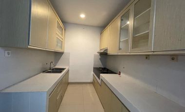 Disewa DE PARK Cluster DE MAJA Full Furnish With Swimming Pool