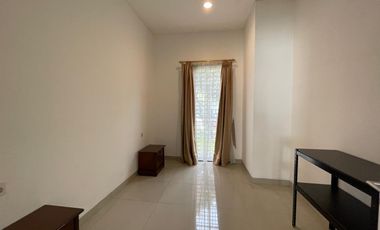 Disewa DE PARK Cluster DE MAJA Full Furnish With Swimming Pool