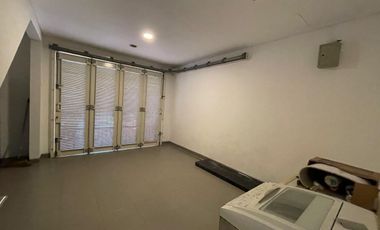 Disewa DE PARK Cluster DE MAJA Full Furnish With Swimming Pool