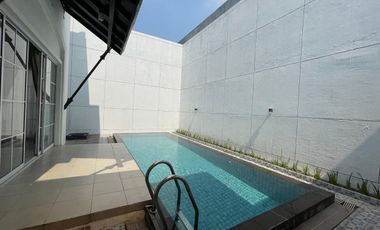 Disewa DE PARK Cluster DE MAJA Full Furnish With Swimming Pool