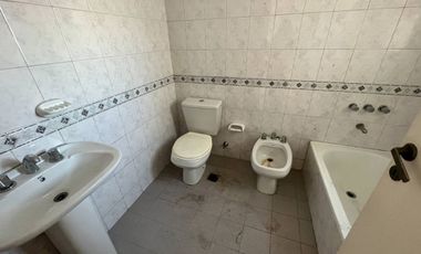 ALQUILER DEPTO 3 AMB CON BALCÓN AVELLANEDA CENTRO