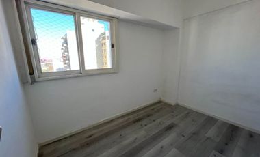 ALQUILER DEPTO 3 AMB CON BALCÓN AVELLANEDA CENTRO
