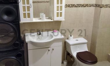 CASA RENTERA EN VENTA