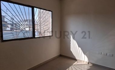 Alquilo Casa en Villa España, etapa Valencia. KariG