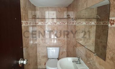 Alquilo Casa en Villa España, etapa Valencia. KariG