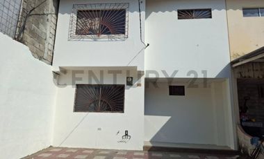 Alquilo Casa en Villa España, etapa Valencia. KariG