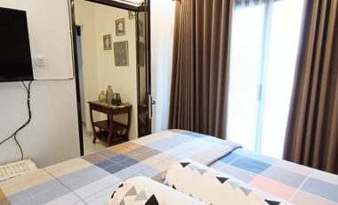 Dijual rumah baru design modern full furnished siap huni di mampang