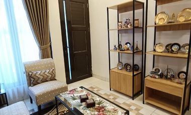 Dijual rumah baru design modern full furnished siap huni di mampang