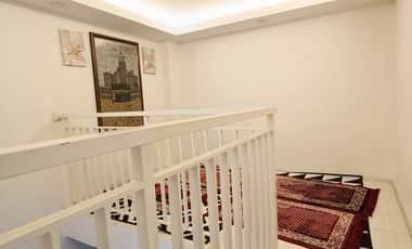 Dijual rumah baru design modern full furnished siap huni di mampang
