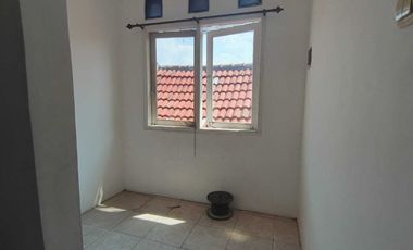 Disewakan Murah Rumah 2 Kamar di Graha Sampurna Indah Wiyung Surabaya