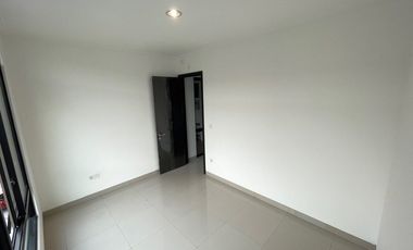 Dijual Murah dan Cepat Royal Condo House di Green Royal