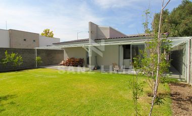 San Lorenzo Residencial: Magnifica y amplia propiedad en una planta.