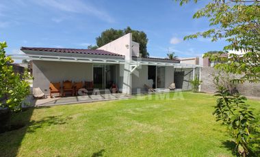 San Lorenzo Residencial: Magnifica y amplia propiedad en una planta.