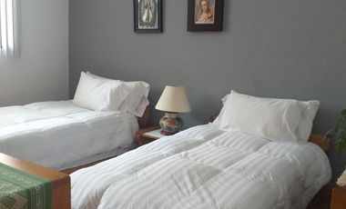 VENTA DE CASA EN LOMAS VERDES CON TERRAZA