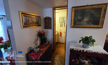 VENTA DE CASA EN LOMAS VERDES CON TERRAZA