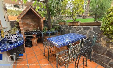 VENTA DE CASA EN LOMAS VERDES CON TERRAZA