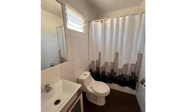 SE VENDE HERMOSA CASA EN VILLA EL MARAY
