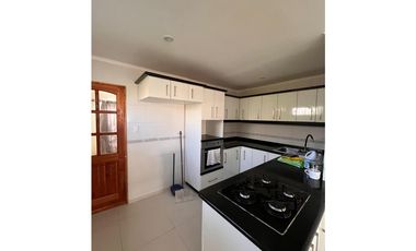 SE VENDE HERMOSA CASA EN VILLA EL MARAY