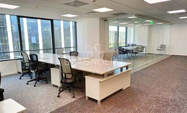 Oficina en Arriendo en A pasos del Metro Tobalaba, MUT, ...