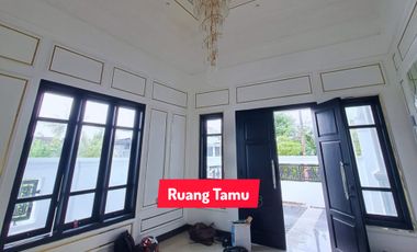 JUAL RUMAH MEWAH BARU KOTA SOLO DEKAT KAMPUS UMS SOLO