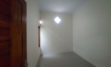 Rumah Baru Siap Pakai Karangasem Solo Kota Dekat Kampus UMS