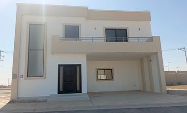 CASA EN VENTA EN CIUDAD LA ENCANTADA EN GOMEZ PALACIO DGO.
