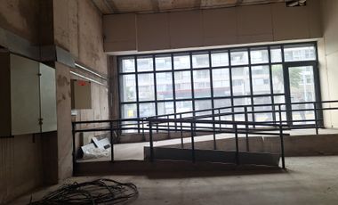 ARRIENDO CENTRICO LOCAL COMERCIAL AMPLIO 290 MTS IRARRAZAVAL