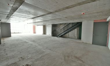 ARRIENDO CENTRICO LOCAL COMERCIAL AMPLIO 290 MTS IRARRAZAVAL