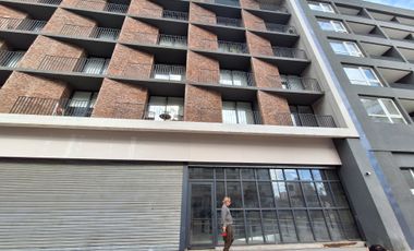 ARRIENDO CENTRICO LOCAL COMERCIAL AMPLIO 290 MTS IRARRAZAVAL