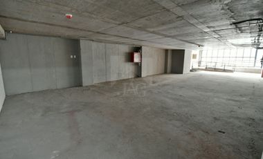 ARRIENDO CENTRICO LOCAL COMERCIAL AMPLIO 290 MTS IRARRAZAVAL