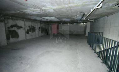 ARRIENDO CENTRICO LOCAL COMERCIAL AMPLIO 290 MTS IRARRAZAVAL