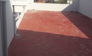 WILDE, AVELLANEDA. ALQUILER DE DPTO. TIPO CASA DE 3 AMBIENTES Y TERRAZA.