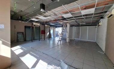 Local Comercial en Arriendo en A pasos del metro Manuel Monntt