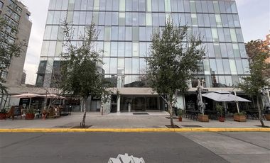 Local Comercial en Arriendo en A pasos del metro Manuel Monntt