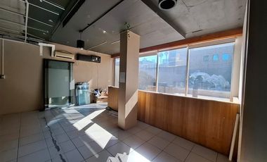Local Comercial en Arriendo en A pasos del metro Manuel Monntt