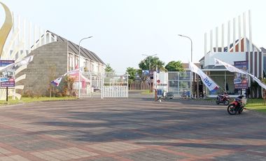 Edelweis with Private Pool Safira Garden