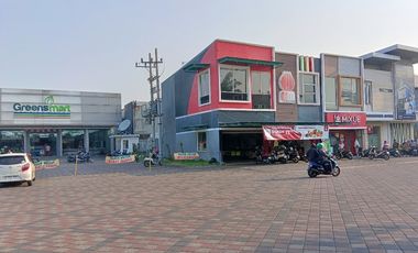 Edelweis with Private Pool Safira Garden