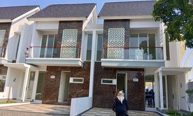 Edelweis with Private Pool Safira Garden