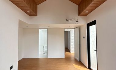 Rumah Scandinavian Dalam Cluster Jagakarsa