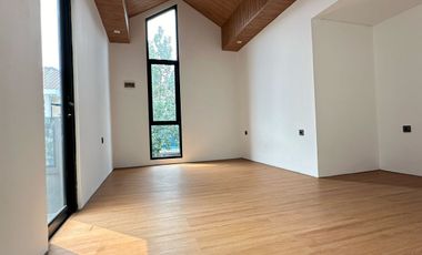 Rumah Scandinavian Dalam Cluster Jagakarsa