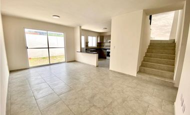 CASA EN VENTA EN SAN JUAN DEL RIO QUERETARO